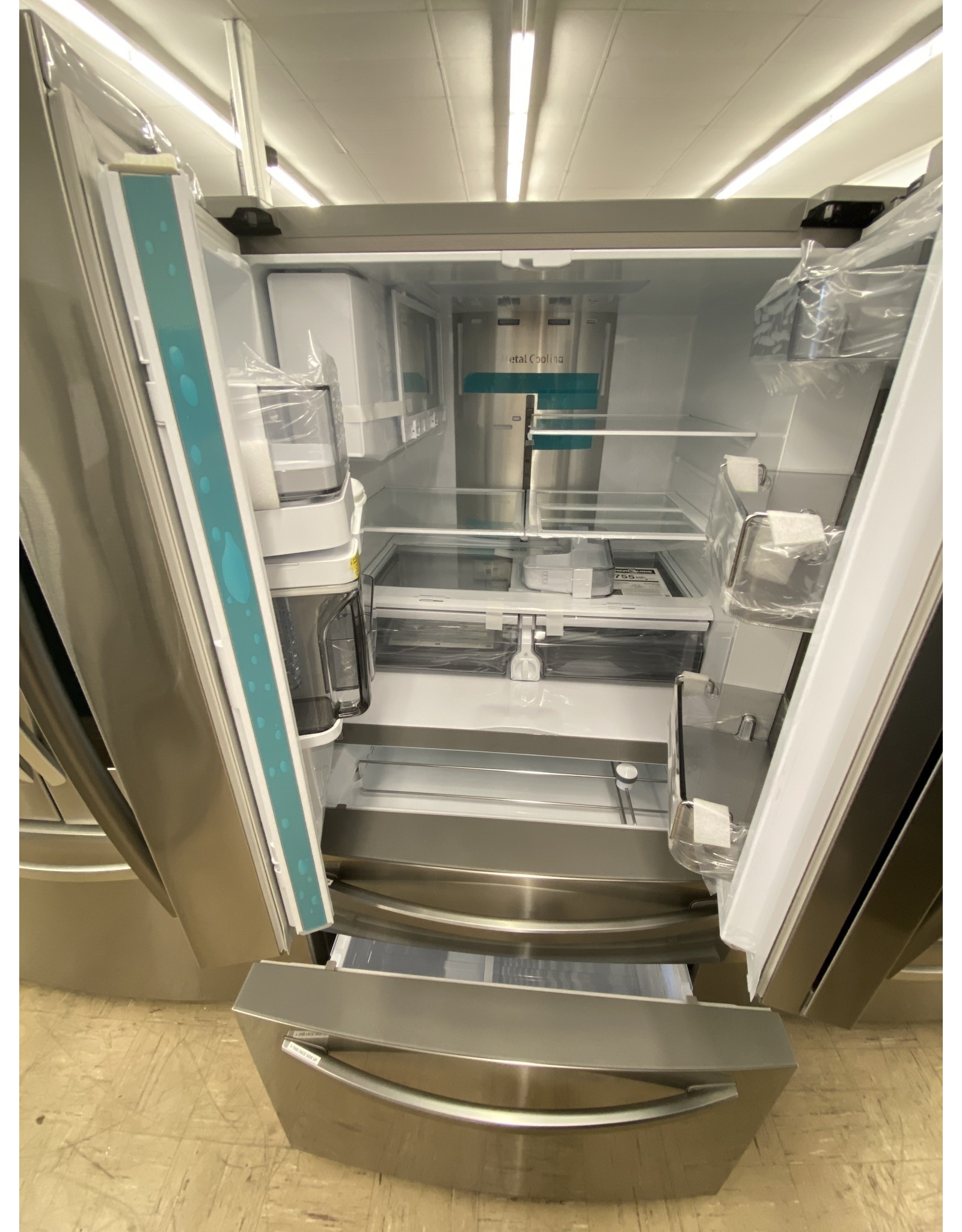 RF28R7351SR Samsung food showcase 28 cu.ft 4 D FrenchD refrigerator with ice maker Black Friday