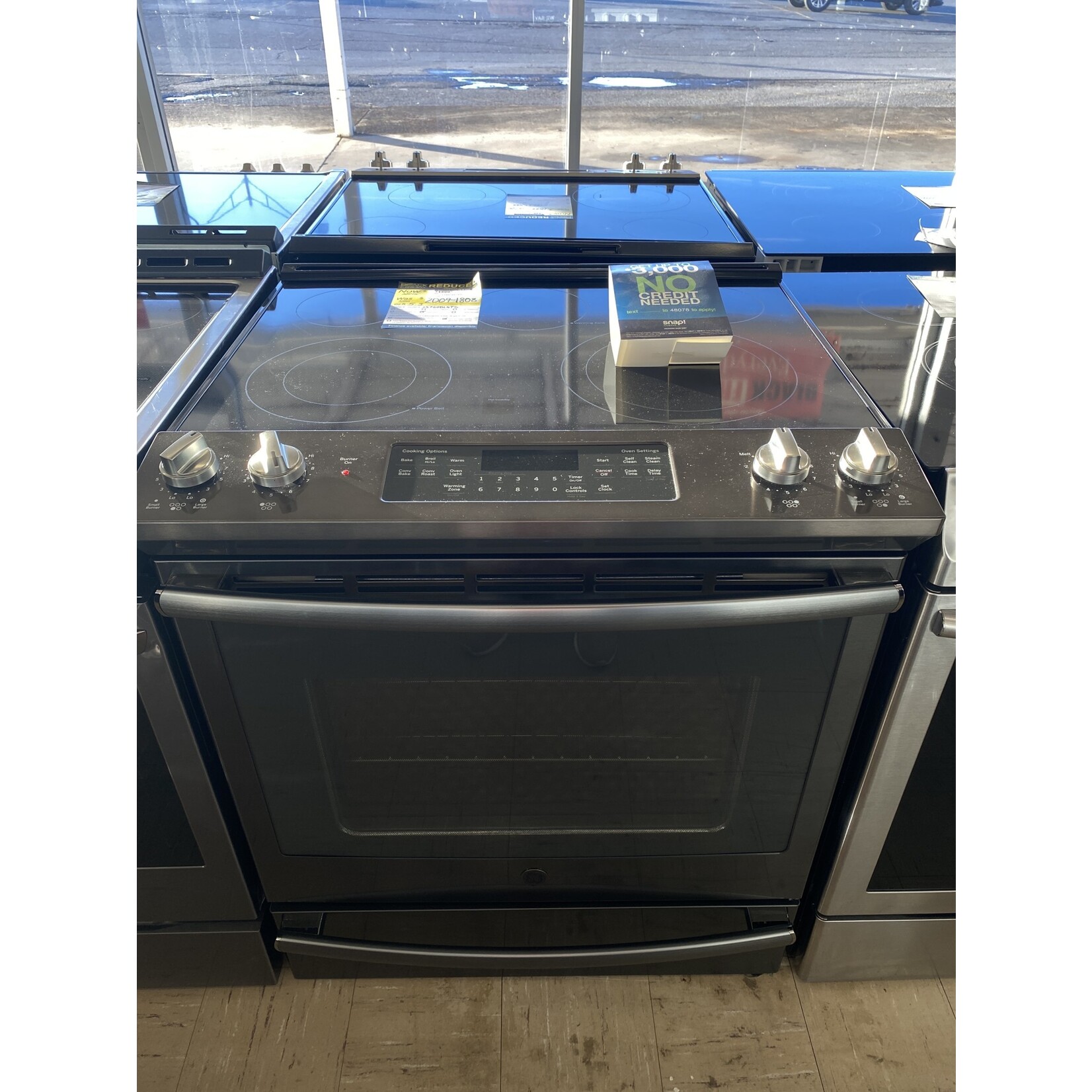 GE GE Appliances  JS760BLTS 5.3 cu. ft. Slide-In Electric Range with Self-Cleaning Convection Oven in Black Stainless Steel, Fingerprint Resistant