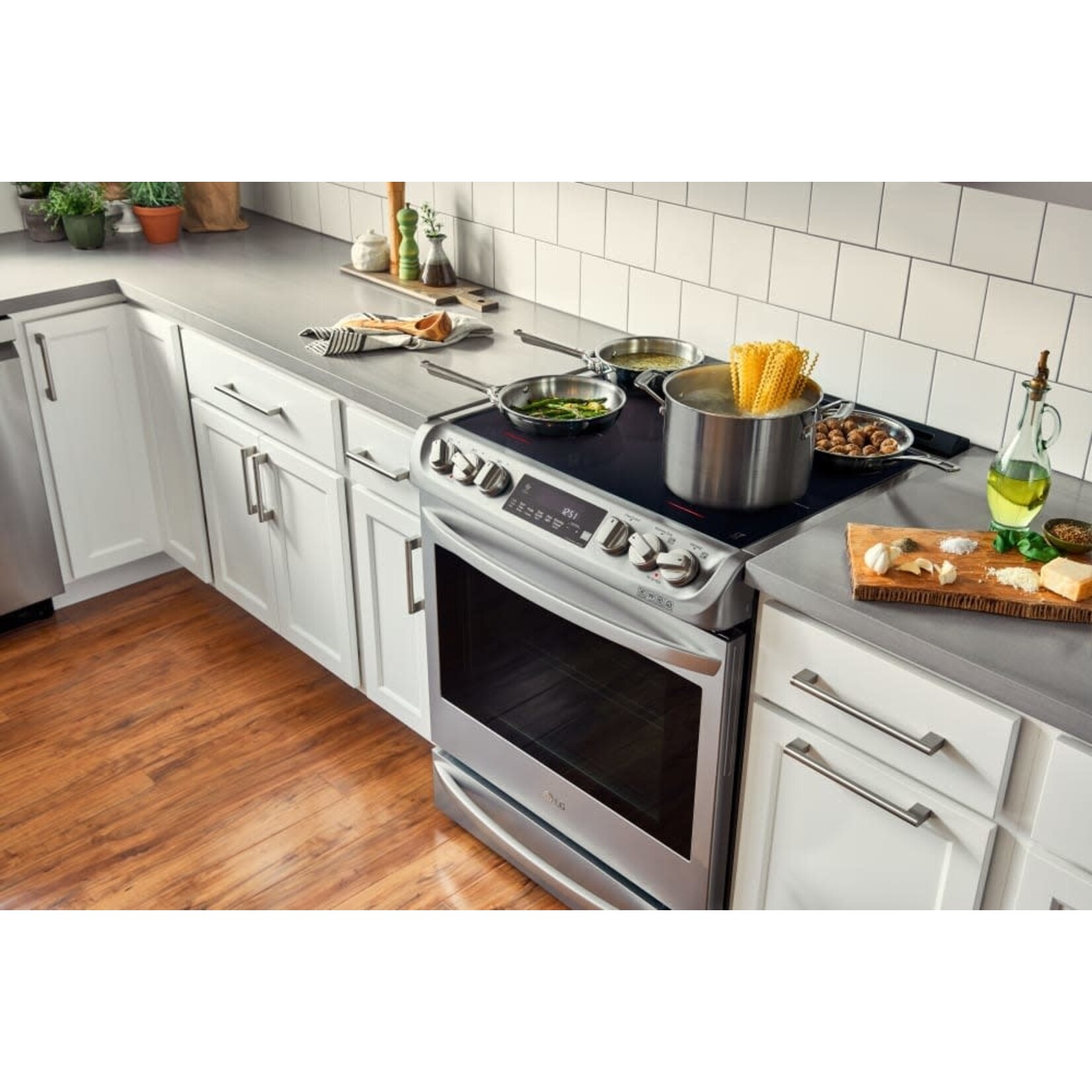 LG Electronics *LSE4617ST 30 in. 6.3 cu. ft. Slide-In Electric Smart Range with ProBake Convection, Induction, Self Clean Oven in Stainless Steel
