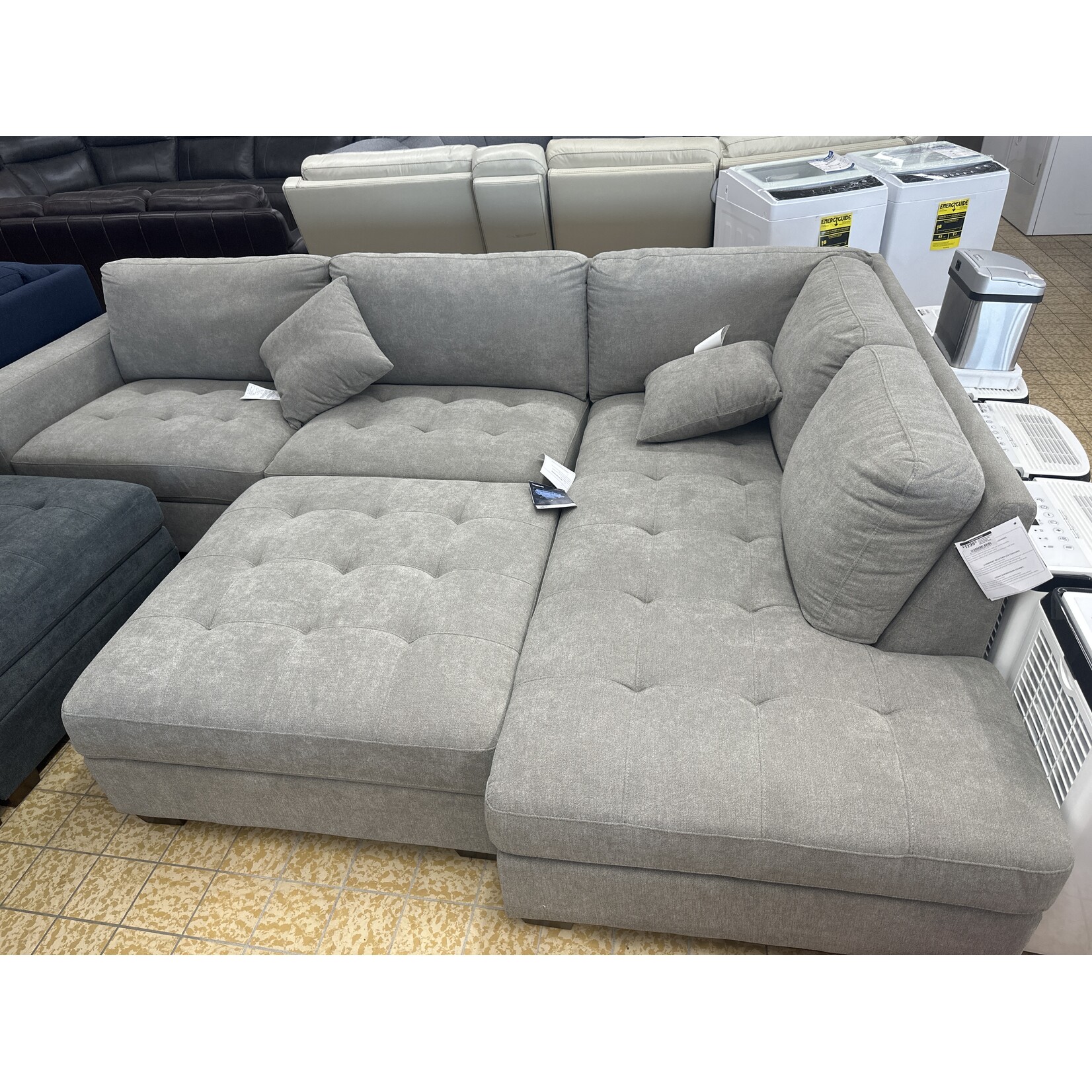 Thomasville Tisdale Fabric Sectional with Storage Ottoman