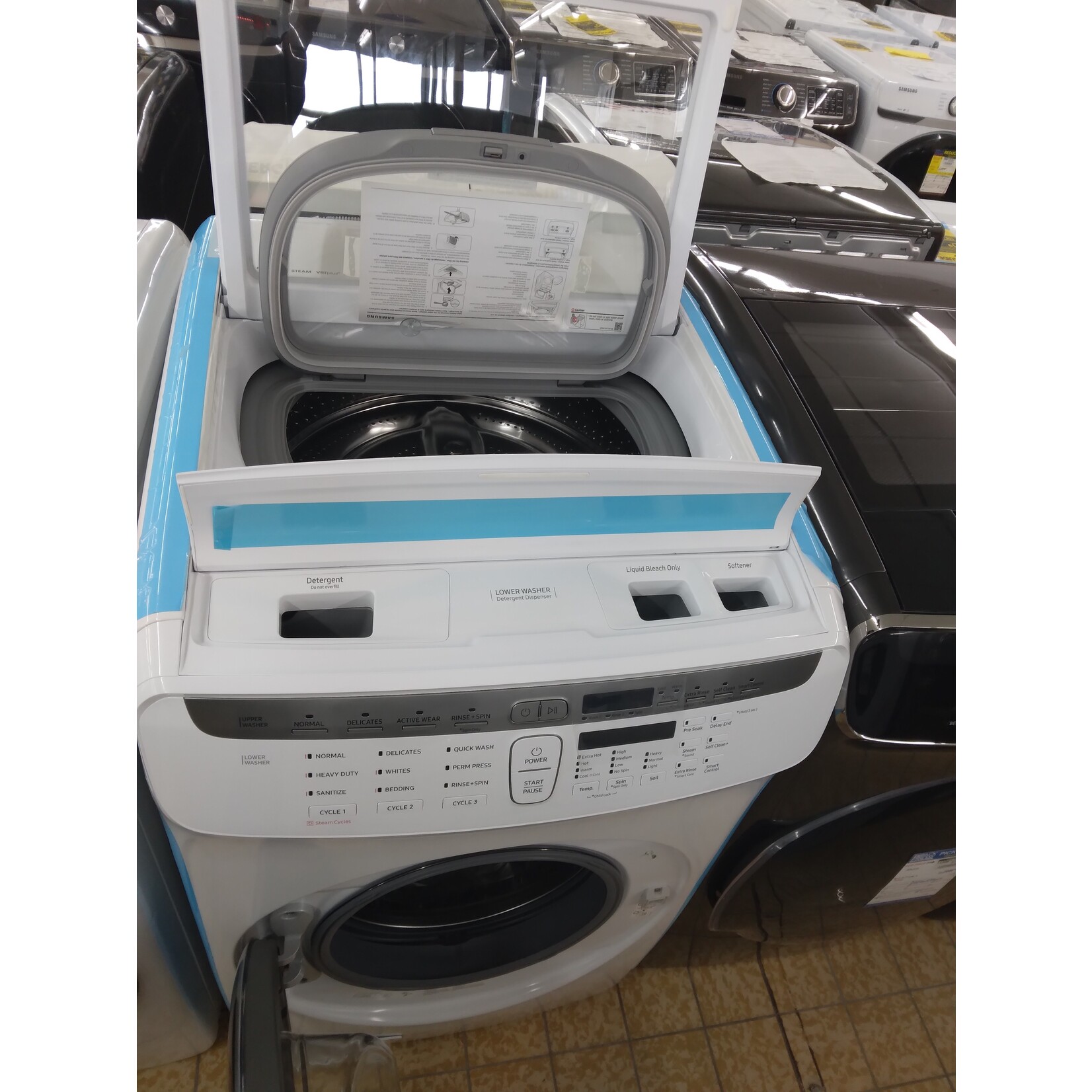 SAMSUNG WV55M9600AW Samsung 4.5 cf + 1.0 cf Flex Washer w/ Steam (White)