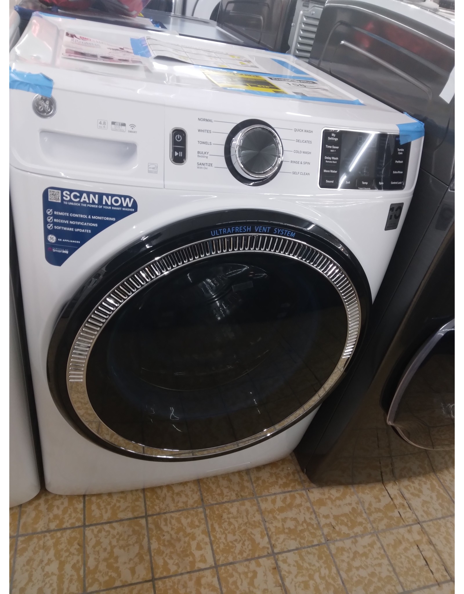 GE 32 in. 4.8 cu. ft. White Front Load Washing Machine with OdorBlock