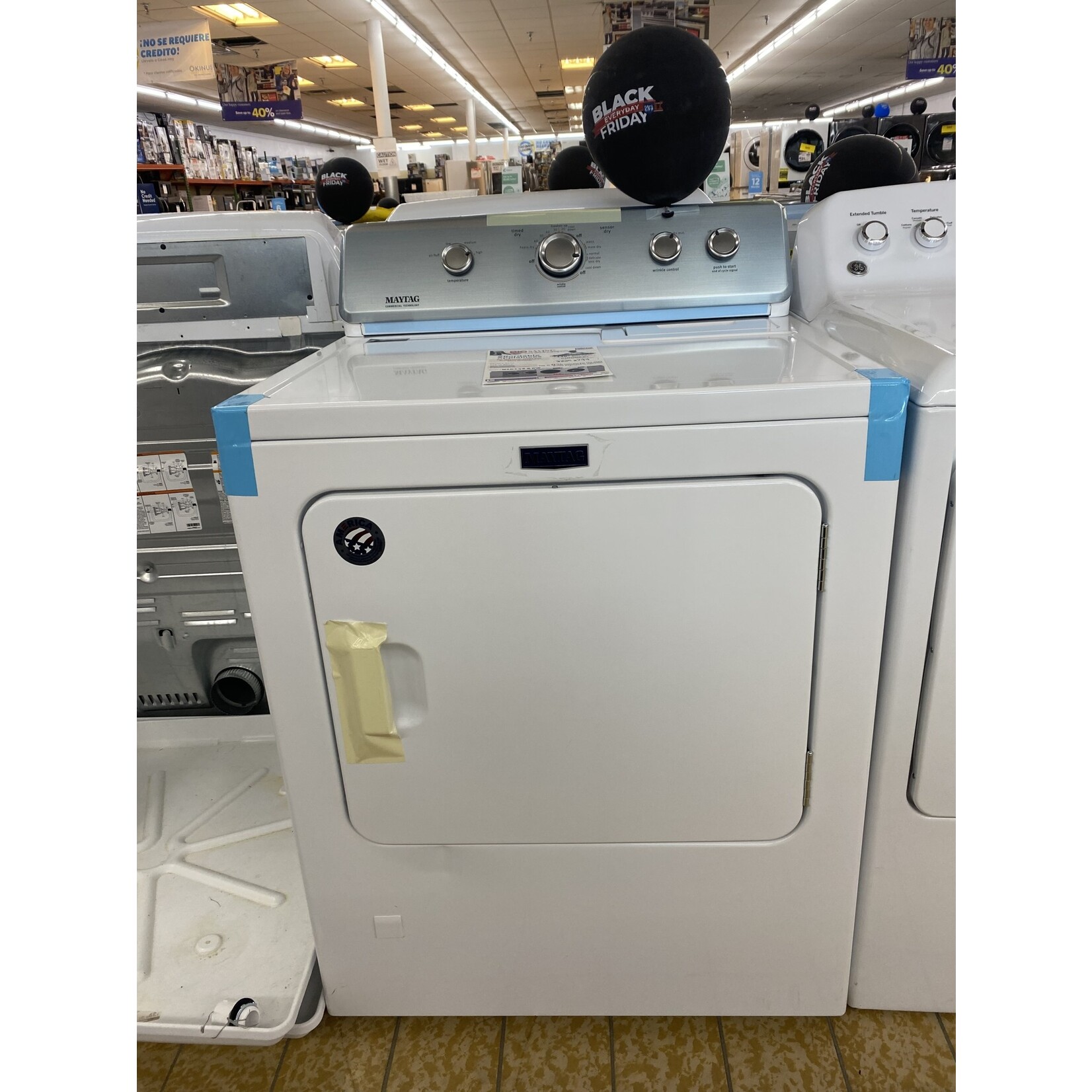 Maytag #MGDC465HW 7.0 cu. ft. 120-Volt White Gas Vented Dryer with Wrinkle Control