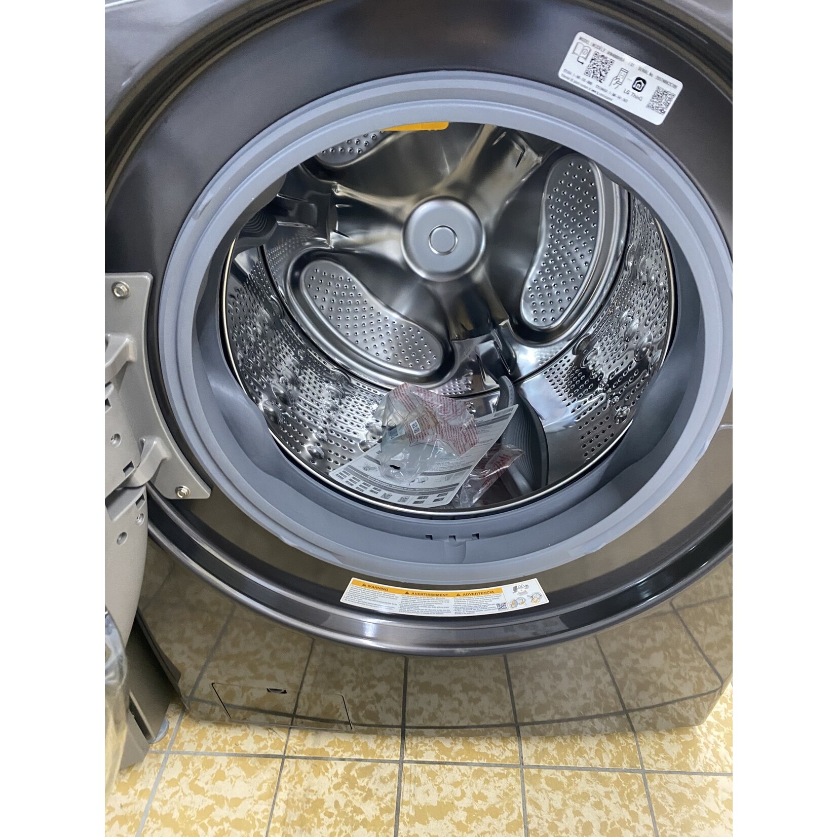 LG #WM4000HBA 27 in. 4.5 cu. ft. Black Steel Ultra Capacity Front Load Washing Machine with TurboWash360