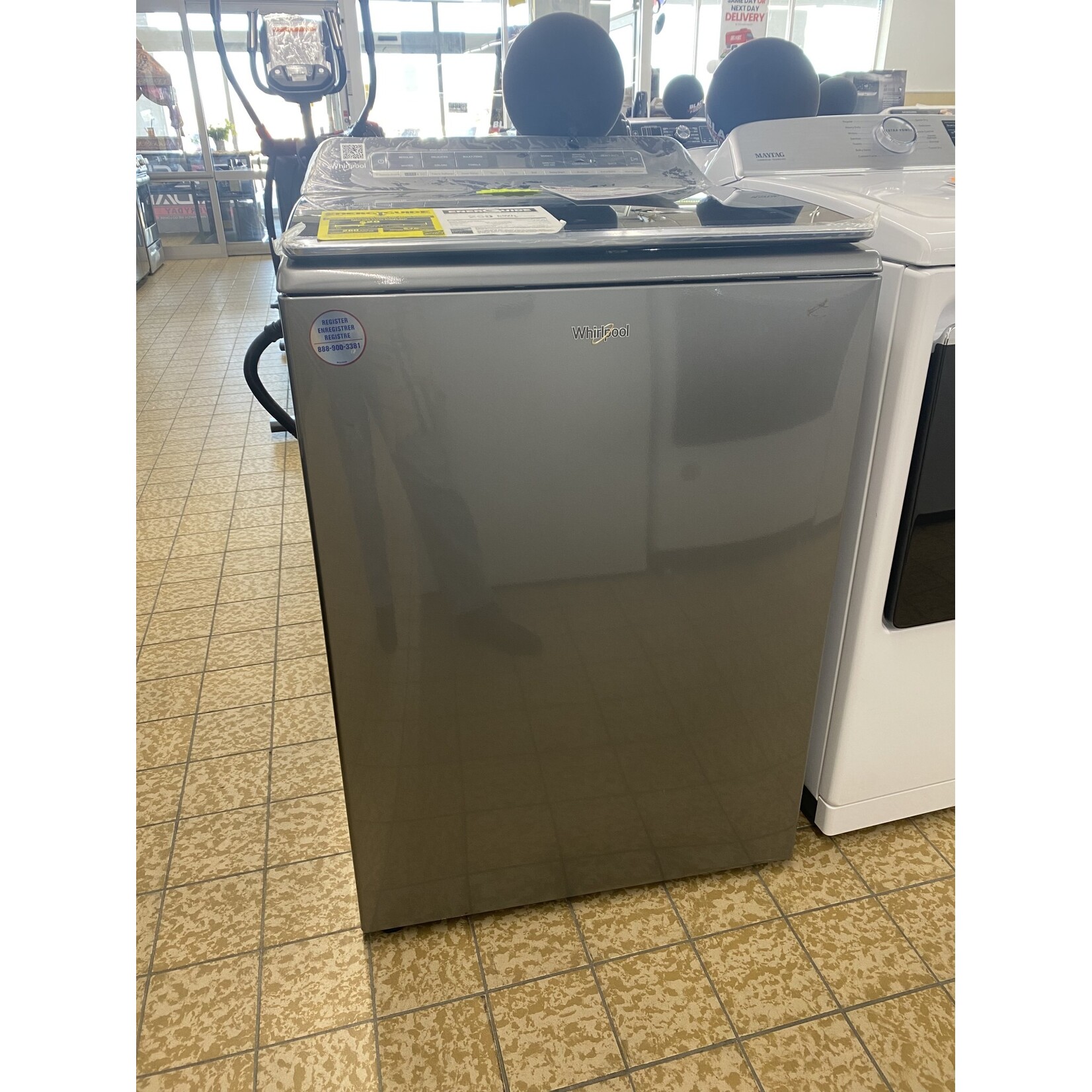 Whirlpool Ck. WTW8127LC Whirlpool - 5.2 Cu. Ft. High Efficiency Smart Top Load Washer with 2 in 1 Removable Agitator - Chrome Shadow