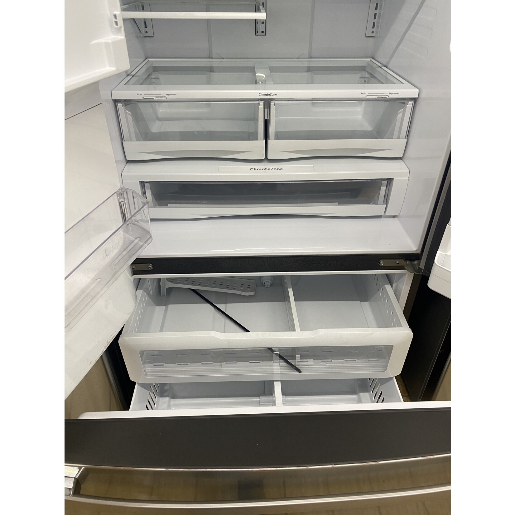 GE #*GFE28GYNFS 27.7 cu. ft. French Door Refrigerator in Fingerprint Resistant Stainless Steel, ENERGY STAR