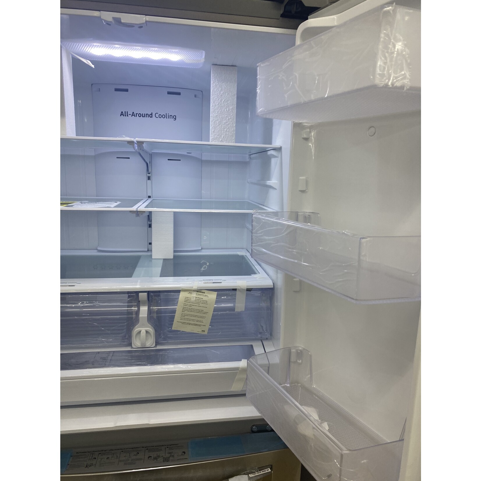 SAMSUNG RF28T5F01SR  SAMSUNG 27.7 cu. ft. French Door Refrigerator in Stainless Steel with Family Hub