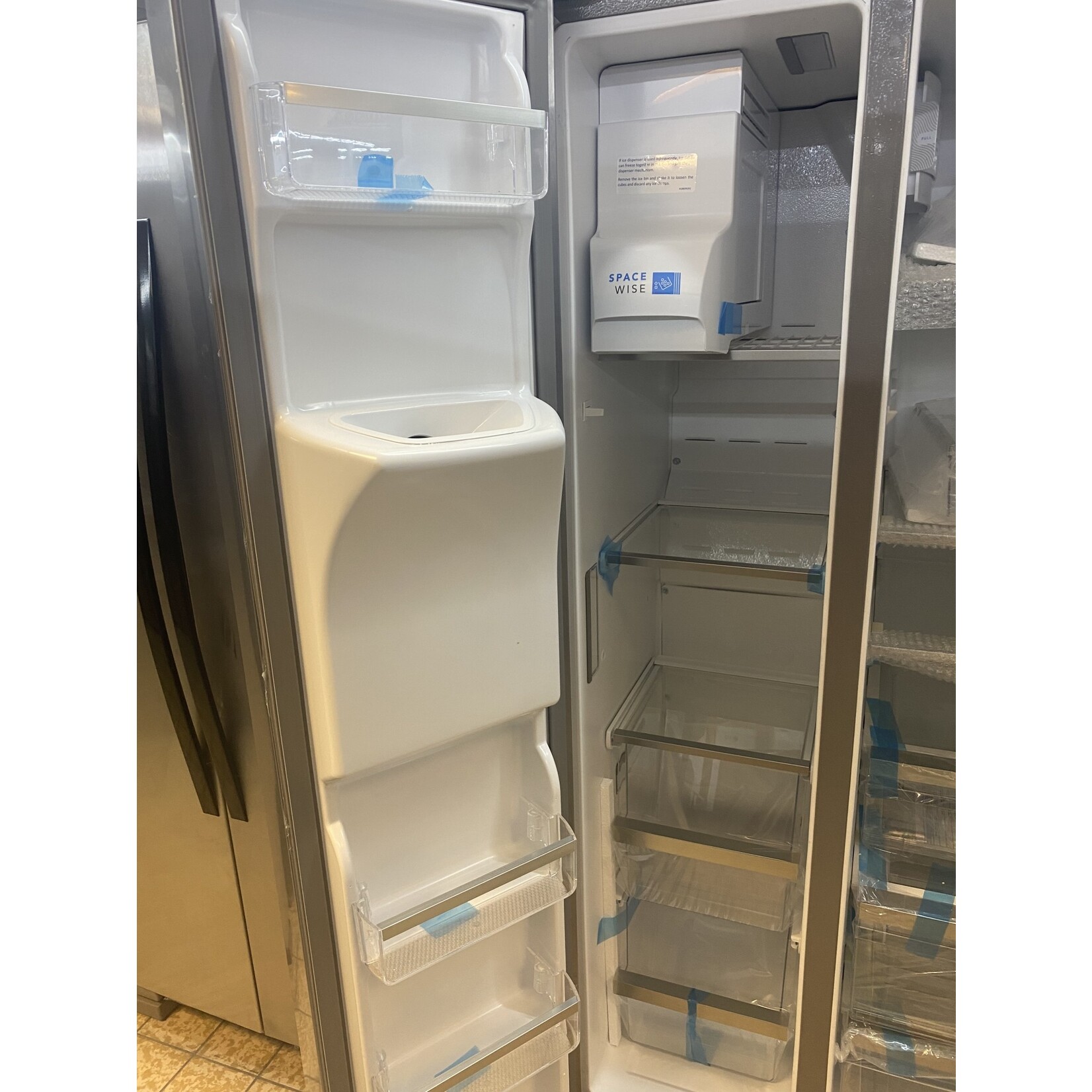 *CK/ GRSC2352AF 22.3 cu. ft. 36 in. Counter Depth Side by Side Refrigerator in Smudge-Proof Stainless Steel