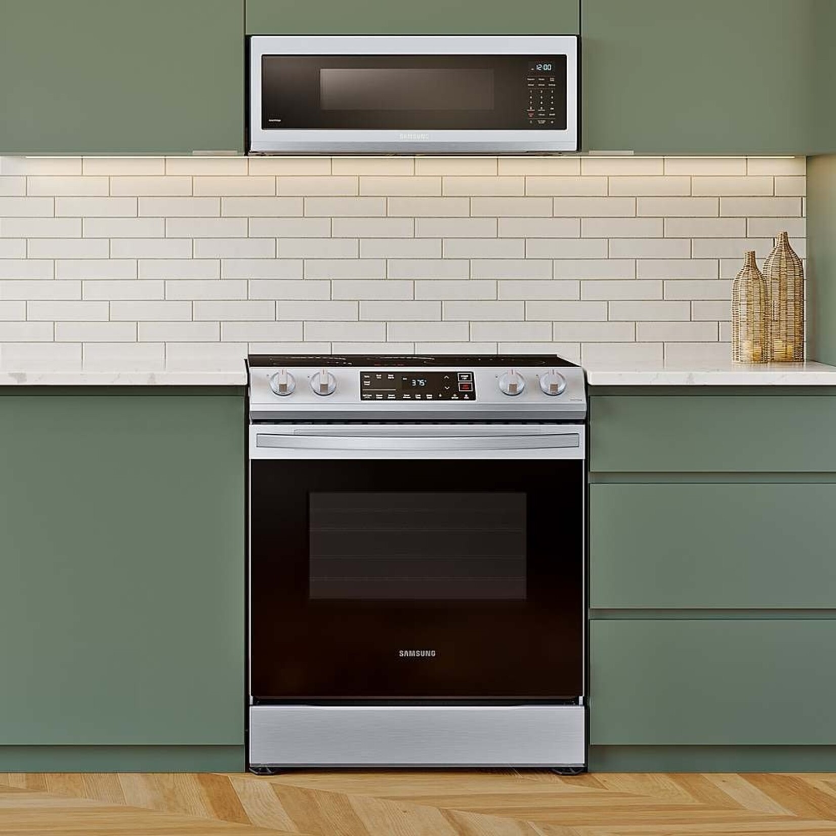 SAMSUNG NE63B8211SS Samsung Rapid Heat induction 30-in 4 Elements Self-cleaning and Steam Cleaning Slide-in Smart Induction Range (Fingerprint Resistant Stainless Steel)