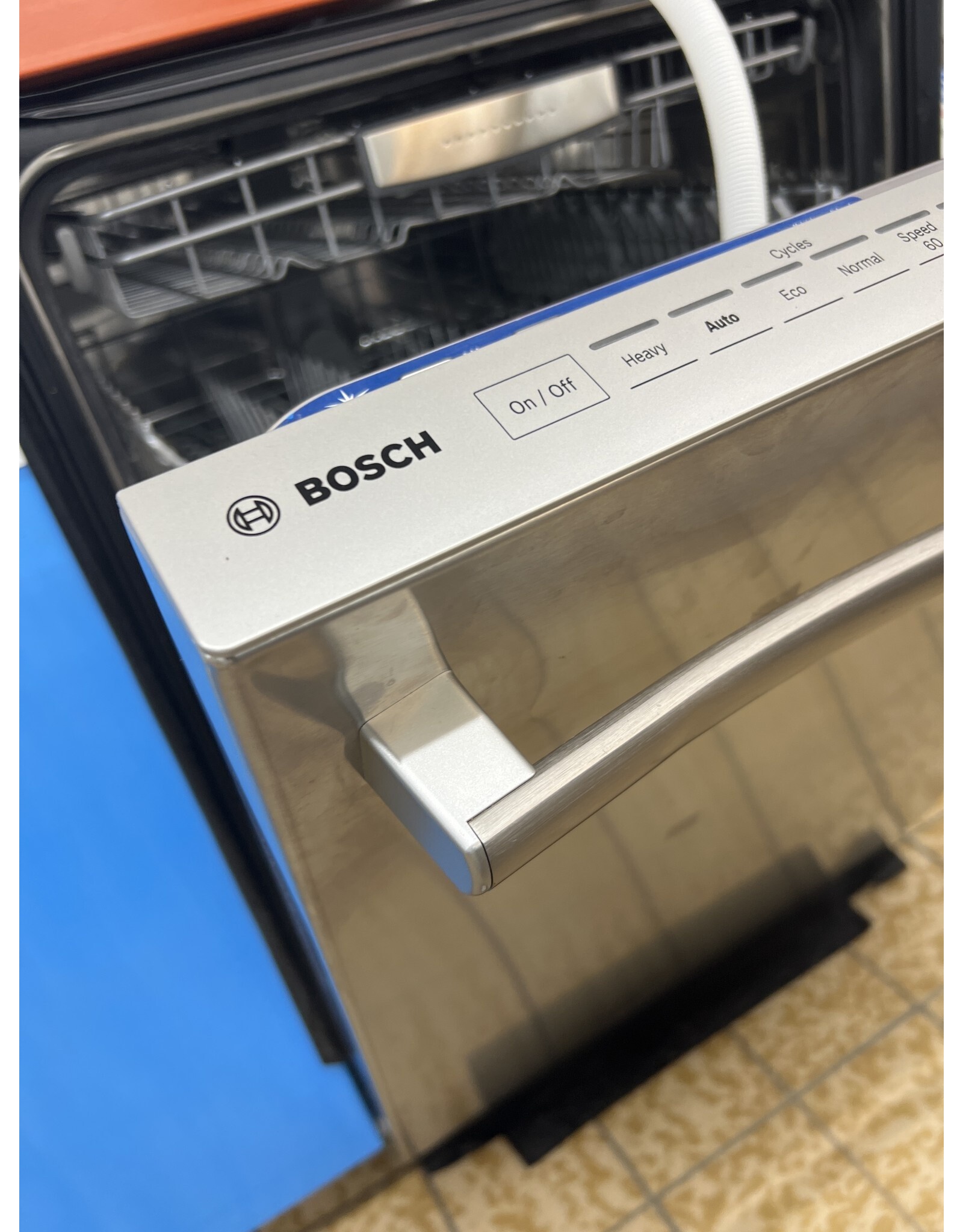 BOSCH Ck. SHXM88Z75N 800 Series 24 in. Stainless Steel Top Control Tall Tub Dishwasher with Stainless Steel Tub, CrystalDry, 40dBA