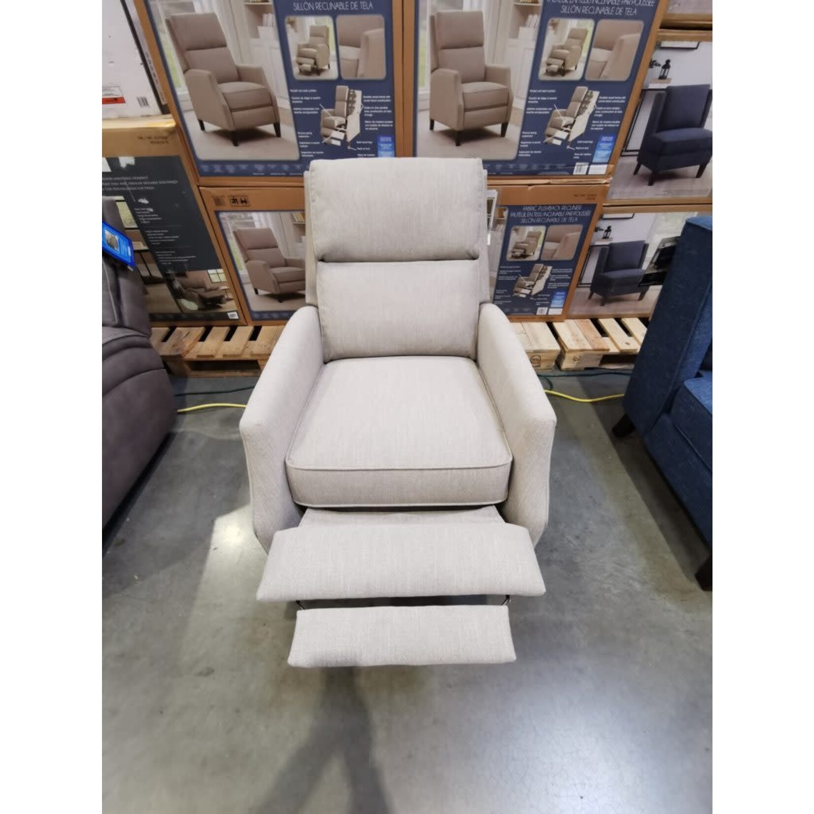 1570095 Synergy Home Tiegan Fabric Pushback Recliner