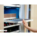 Thermador *T18IW905SP Built-in Wine Cooler with Glass Door 18'' Panel Read