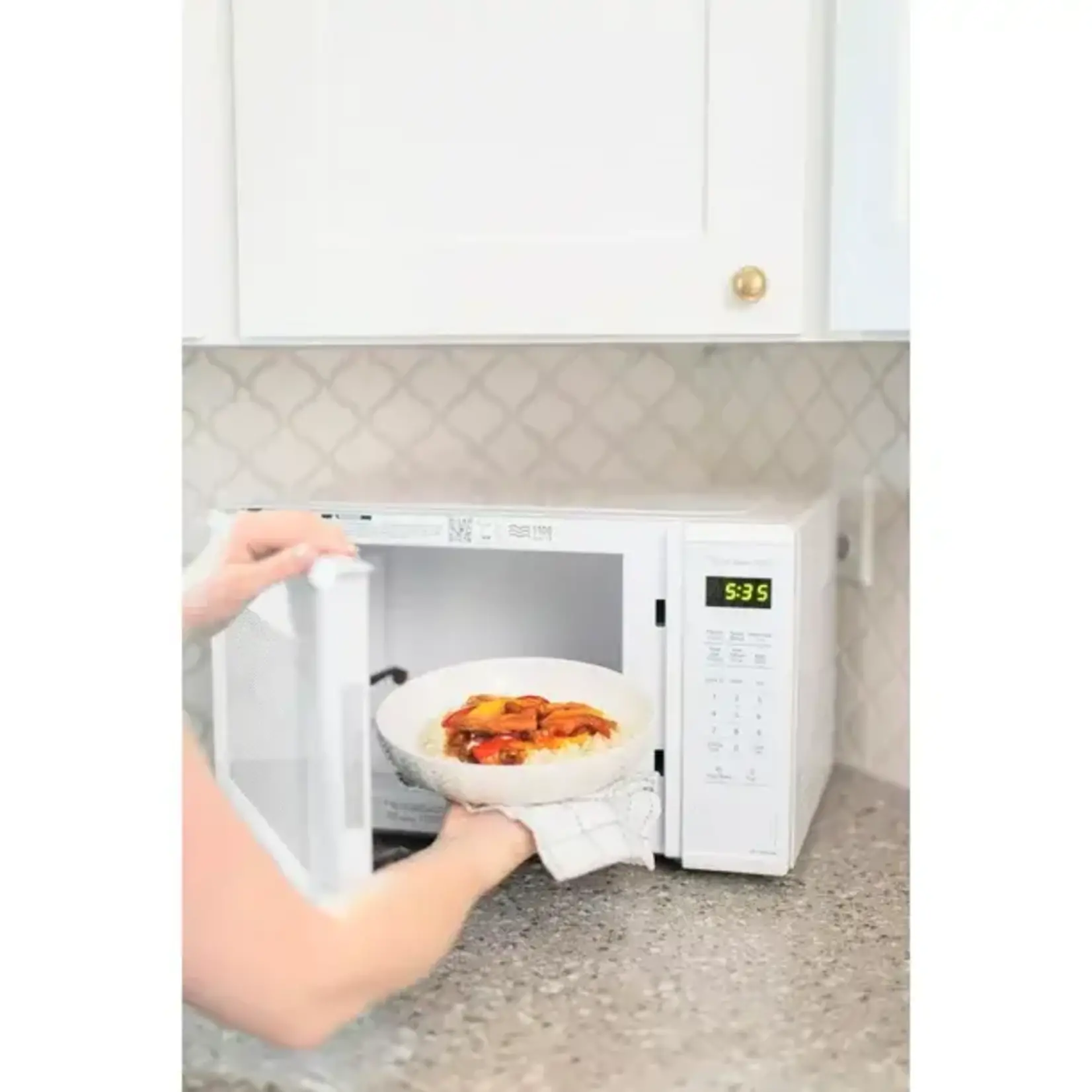 #NN-SU656W Panasonic Panasonic Genius Sensor 1.3-Cu. Ft. 1100W Countertop Microwave Oven in White