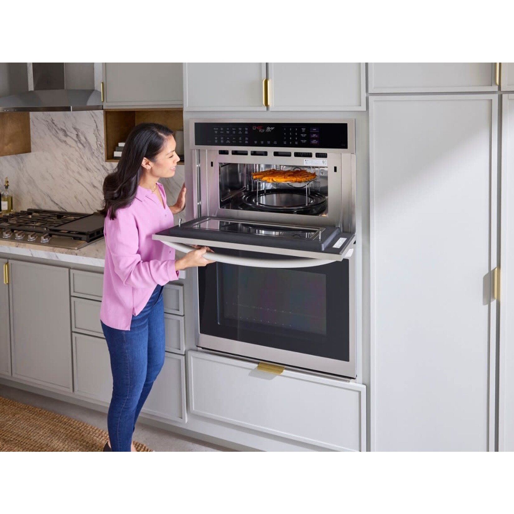 LG WCEP6427F  LG 6.4 cu. ft. Smart Combi Wall Oven with True Convection, InstaView, Air Fry Steam Sous Vide in PrintProof Stainless Stee