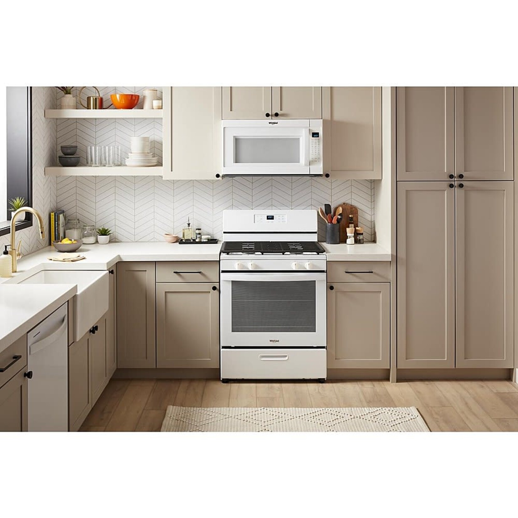 Whirlpool *WFG320M0MW0 30-in 4 Burners 5.1-cu ft Freestanding Gas Range in. White