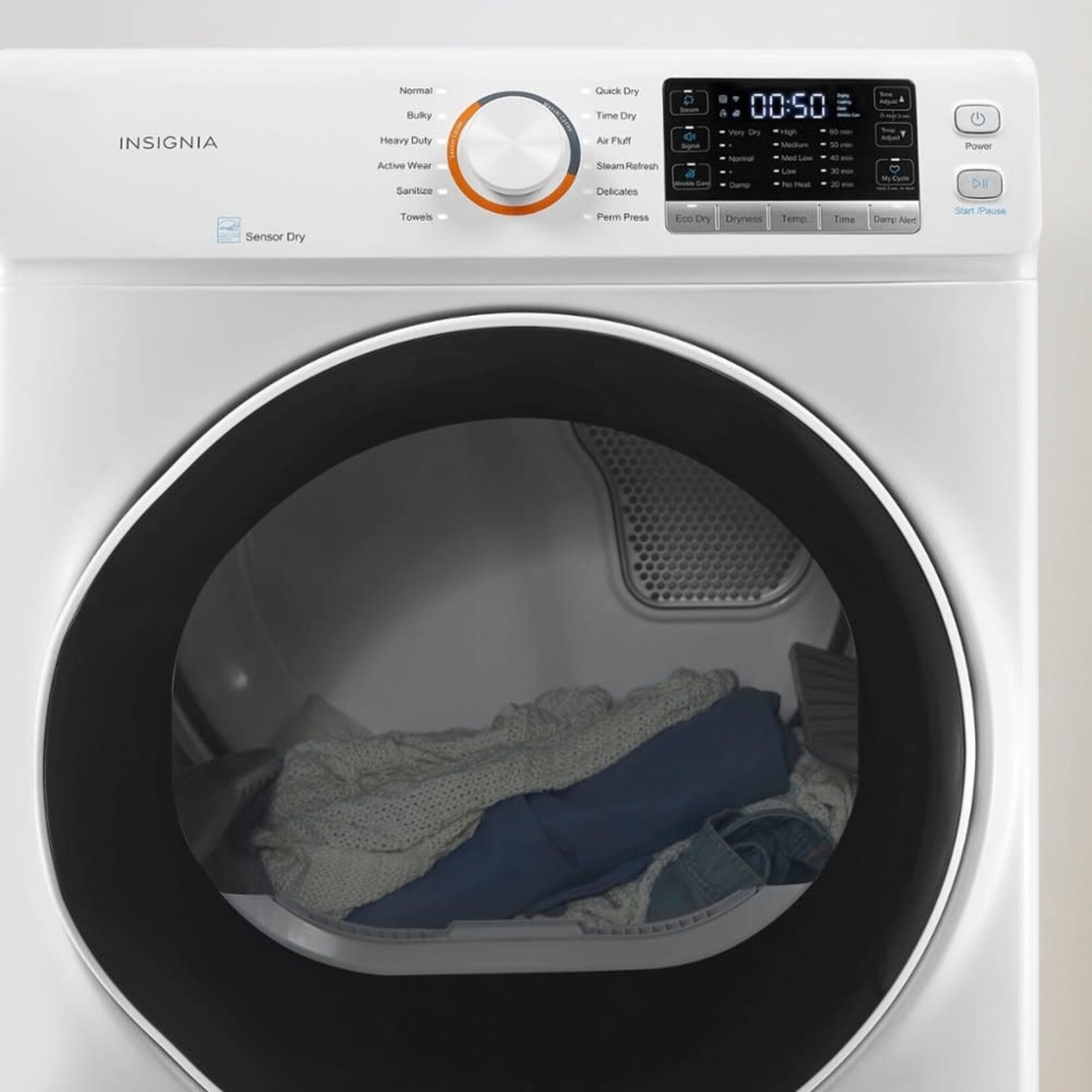 Insignia™ #NS-FDRG80W3 Insignia™ - 8.0 Cu. Ft. Gas Dryer with Steam and Sensor Dry - White