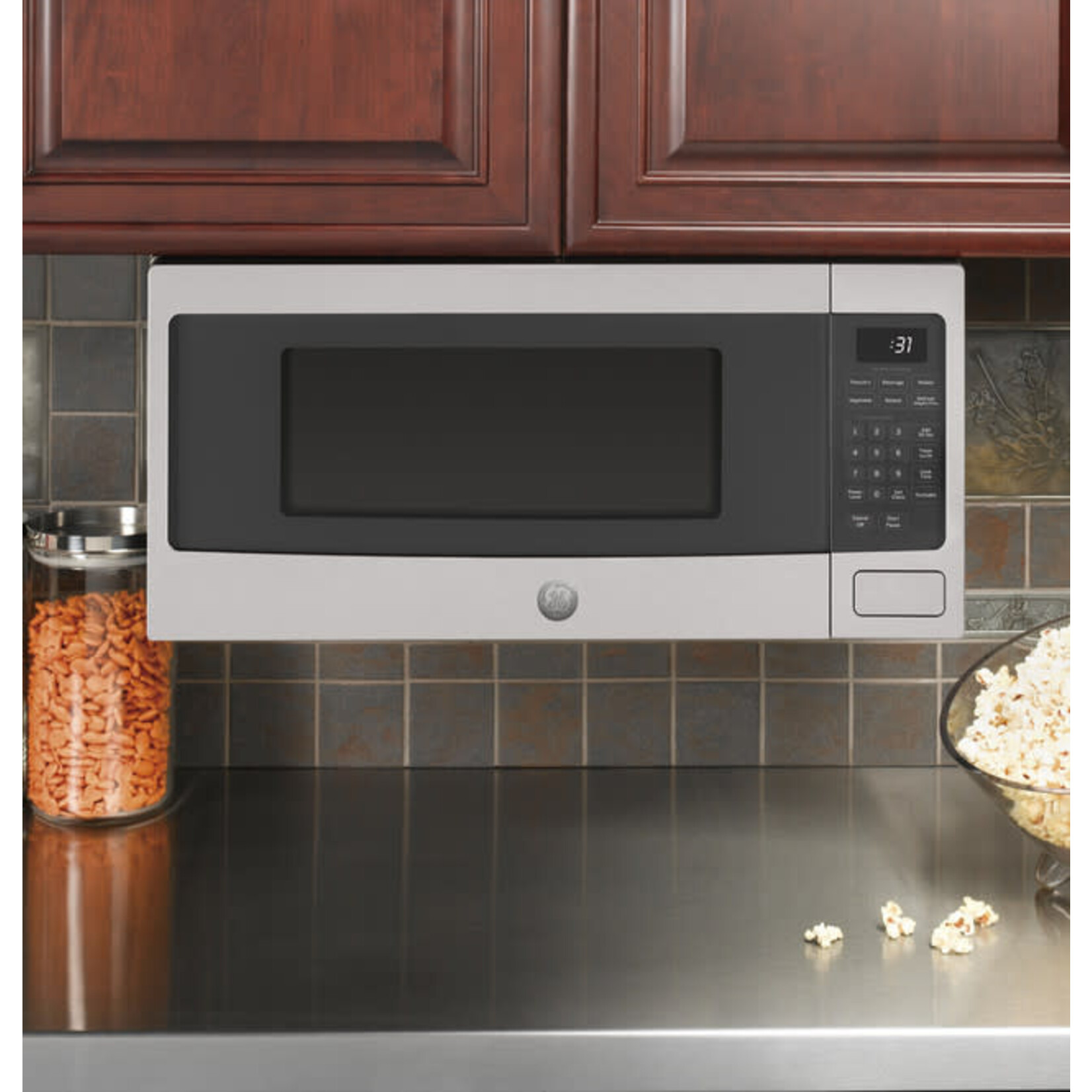 GE GE Profile™ 1.1 Cu. Ft. Countertop Microwave Oven