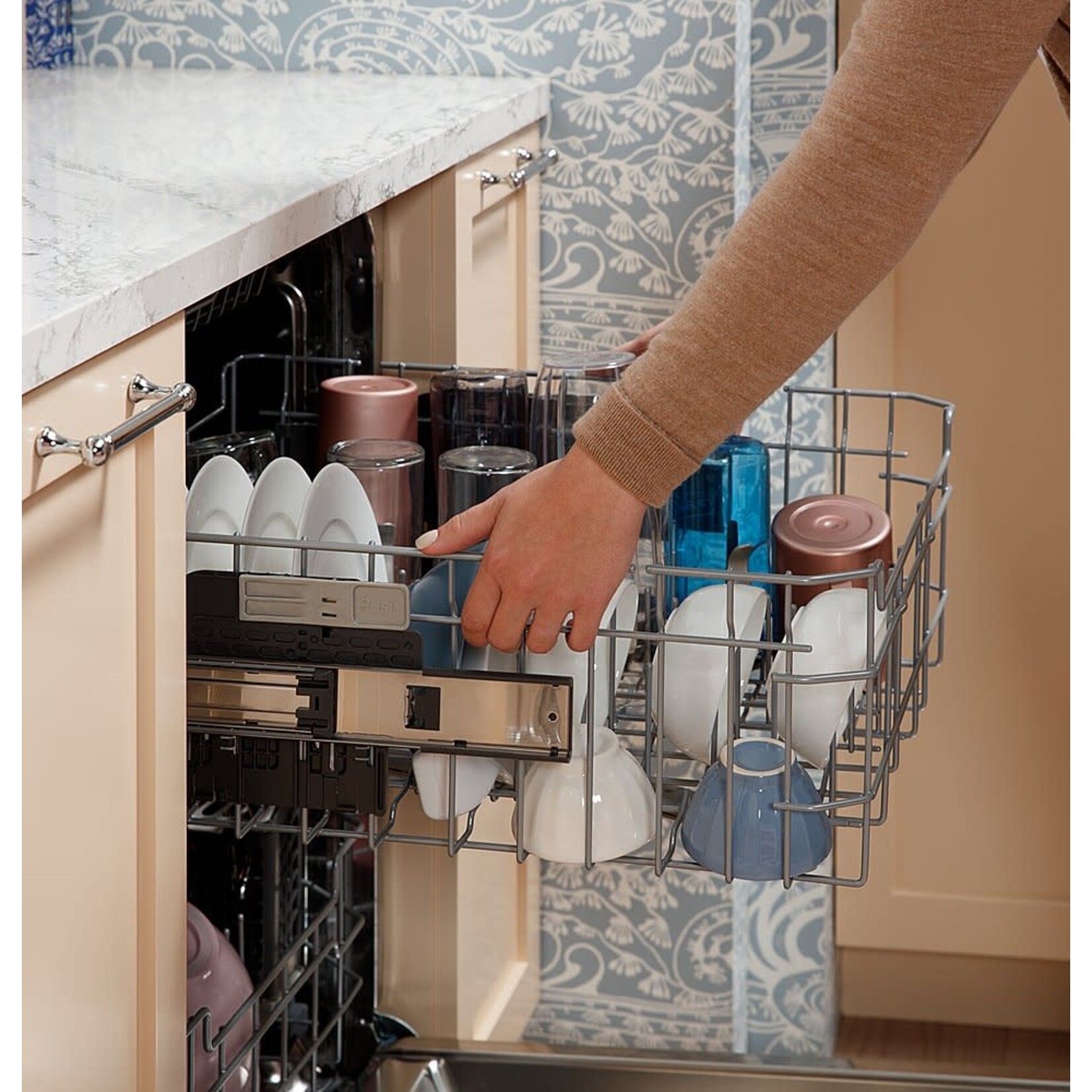GE #*GDP670SYVFS GE® ENERGY STAR® Fingerprint Resistant Top Control with Stainless Steel Interior Dishwasher with Sanitize Cycle