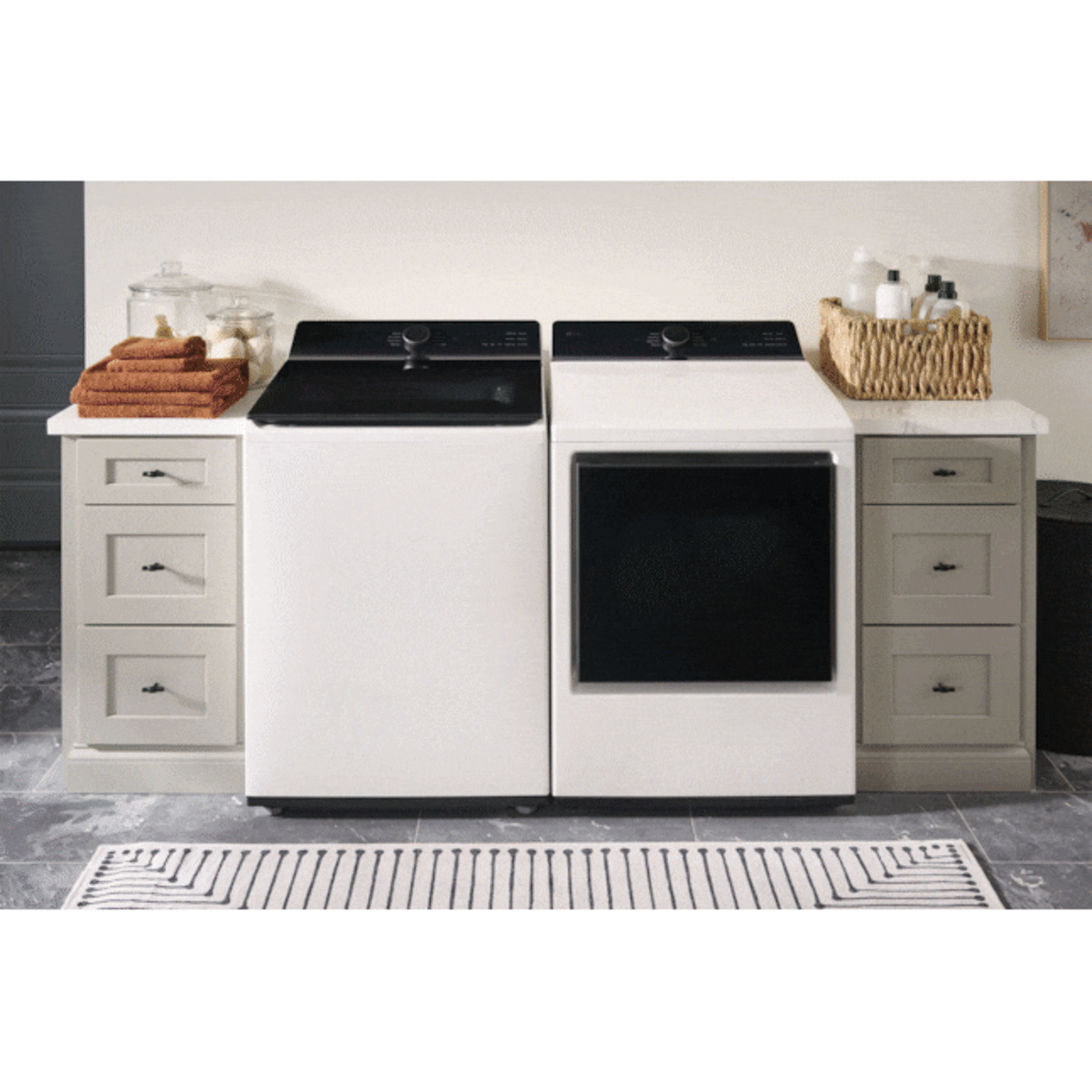 LG #DLE8400WE 7.3 cu. ft. Vented SMART Electric Dryer in Alpine White with EasyLoad Door and Sensor Dry Technology