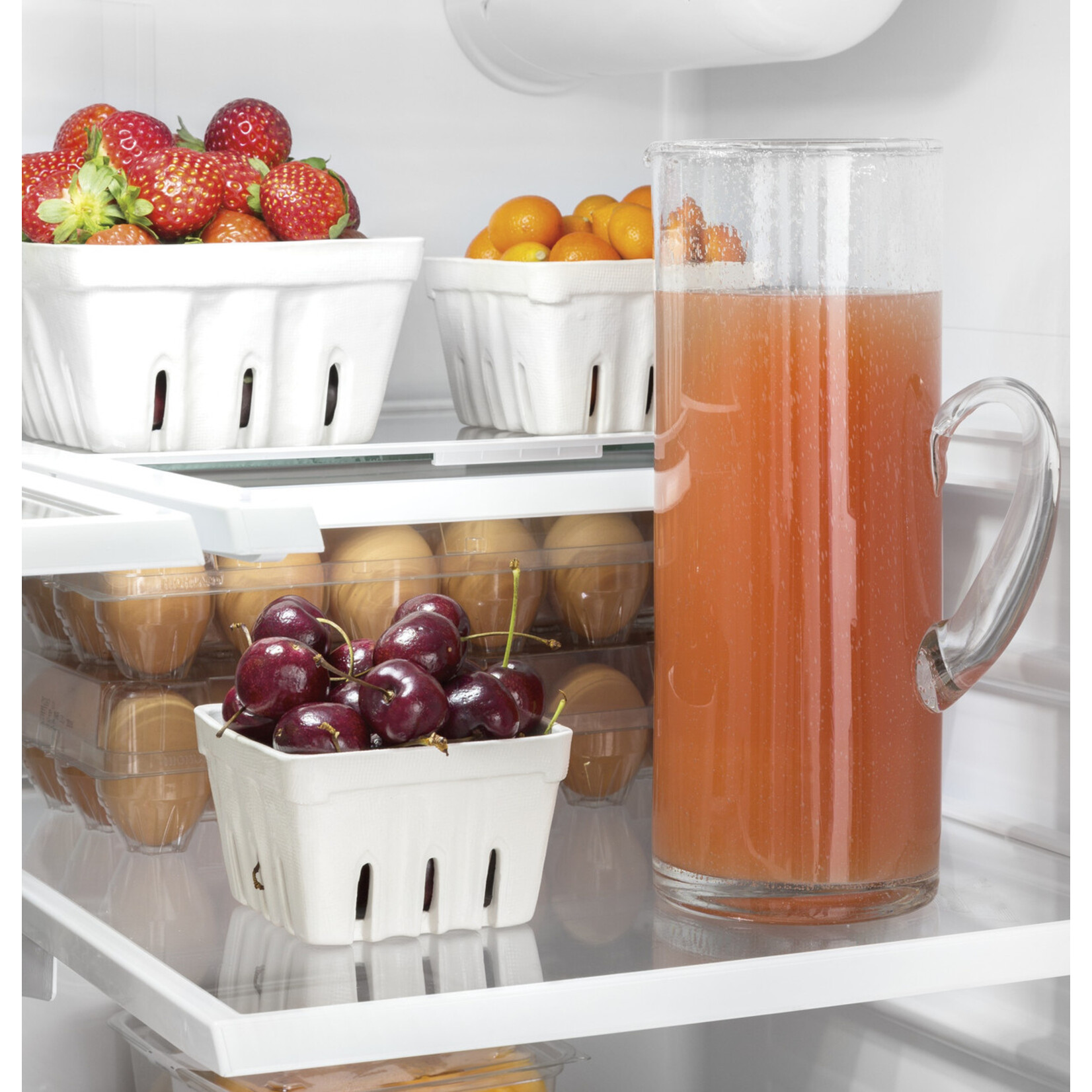 GE #GNE27JGMWW - GE 27 cu. ft. French Door Refrigerator in White with Internal Dispenser, ENERGY STAR