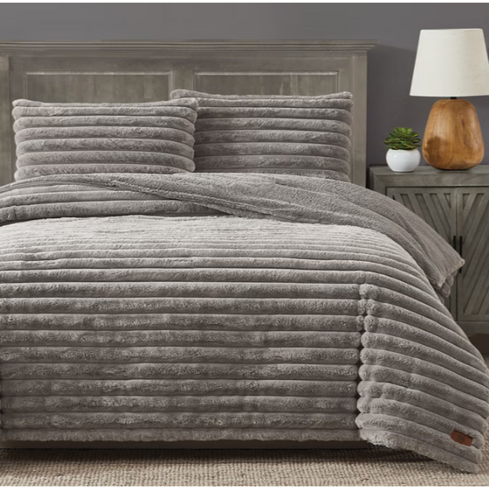 FRYE 3  PIECE FAUX FUR COMFORTER SET [KING ]