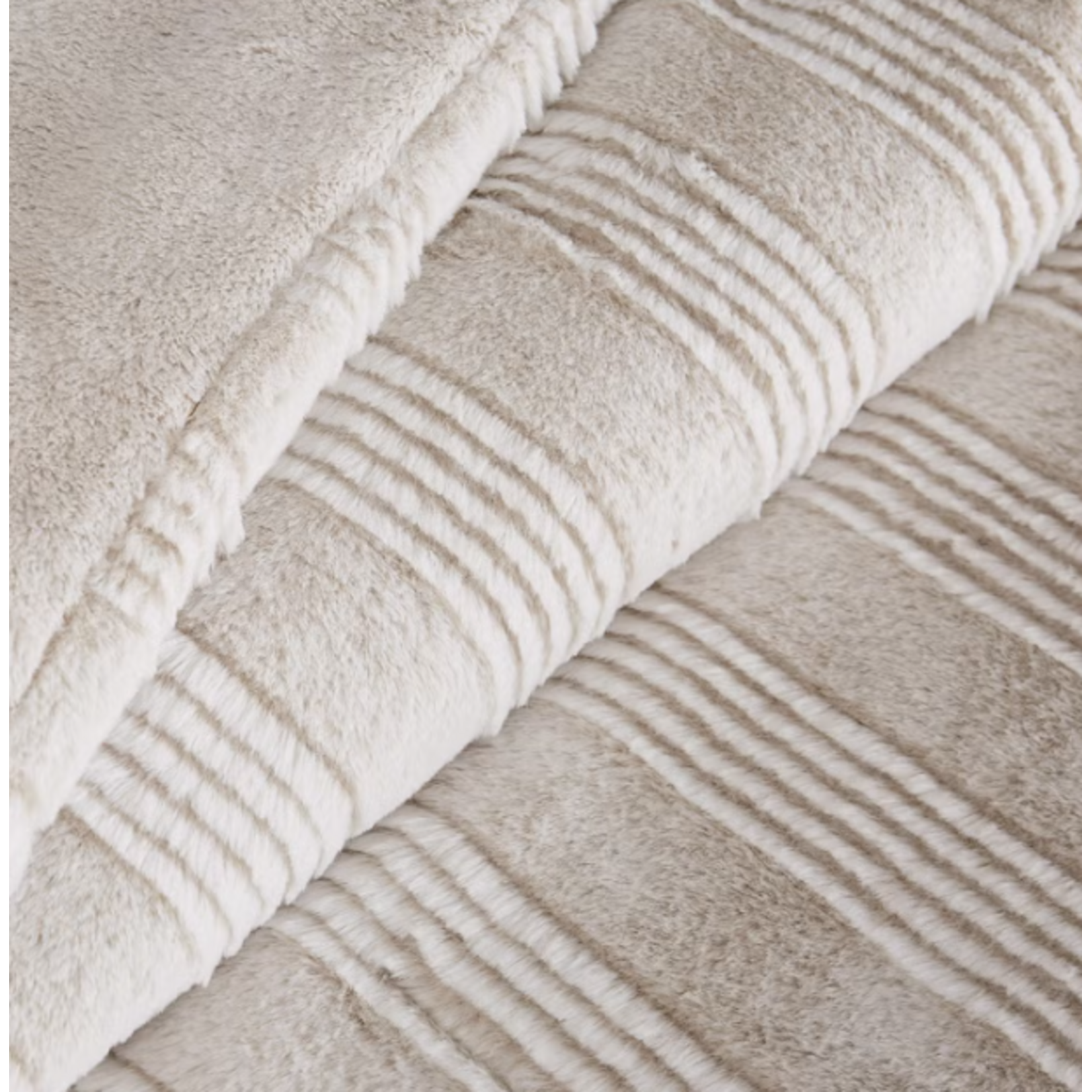 FRYE FRYE Faux Fur Carved 3-piece Comforter Set