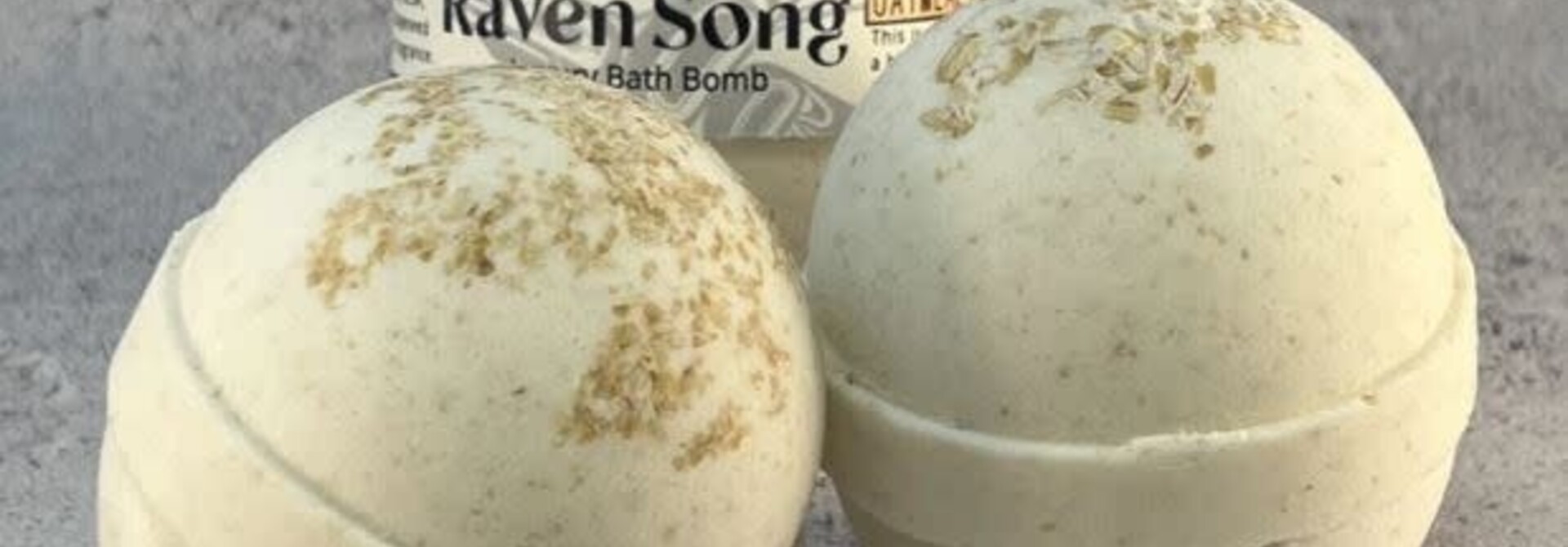 Raven Song Luxury Bath Bomb - Oatmeal Milk & Honey