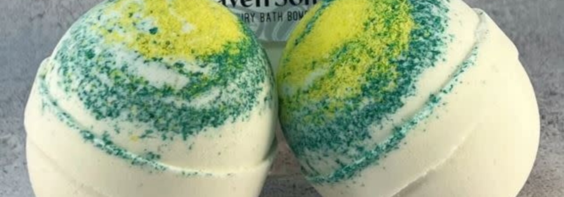 Raven Song Luxury Bath Bomb - Muscle & Joint Relief