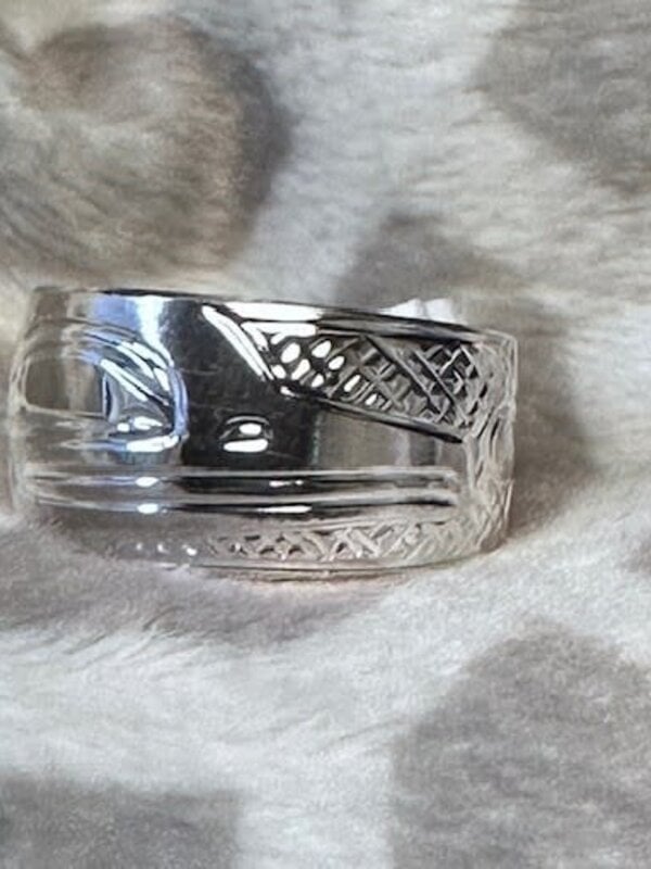 Hand Carved Silver Ring Solid Band s5.5 Hummingbird by Shirley Stanley