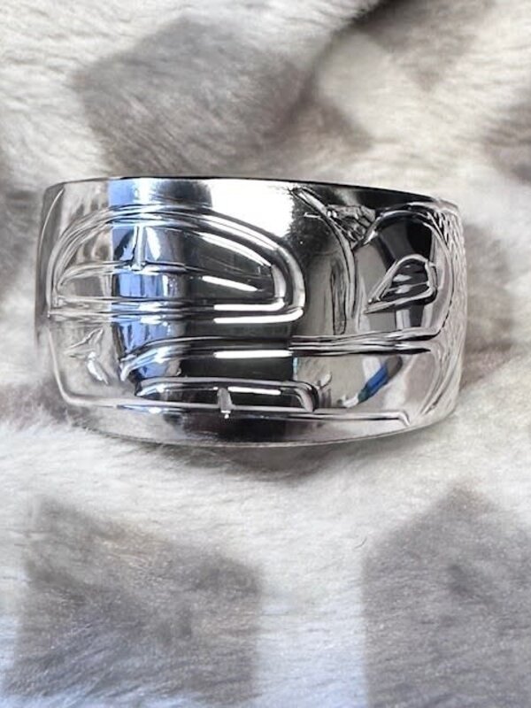 Hand Carved Silver Ring Solid Band s9 Frog  by Shirley Stanley