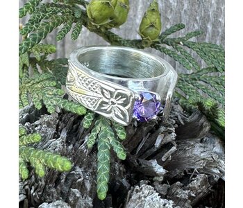 Hand Carved Resurrection Ring w Hummingbird  by Richard Lang - Alexandrite lab gem size 8