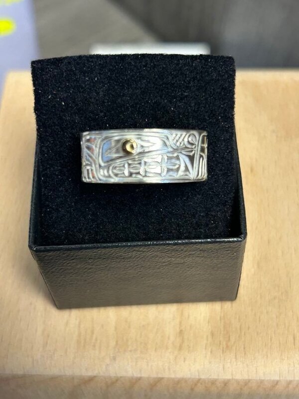 Hand Carved Silver Ring Solid Band with Gold eye  s13.5 Wolf by Richard Lang