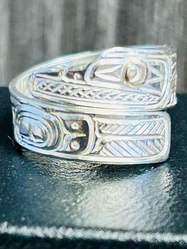 Carved Silver Wrap Ring  - Raven by Richard Lang sz. 7 1/2