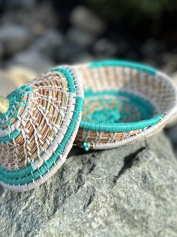 Handmade Pine Needle Basket Turquoise with Lid by Deanna Wium