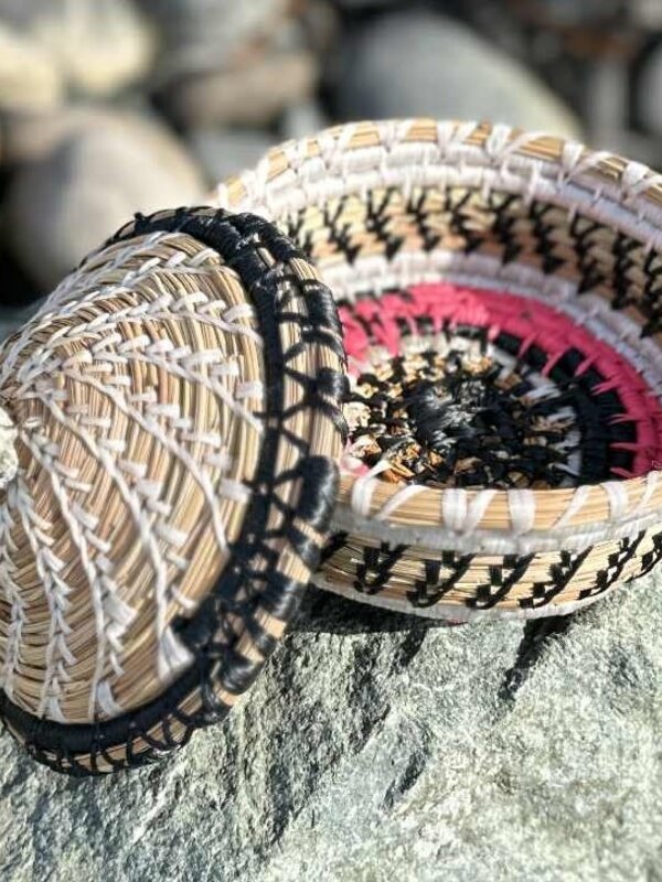 Handmade Pine Needle Basket Black and White with Lid by Deanna Wium