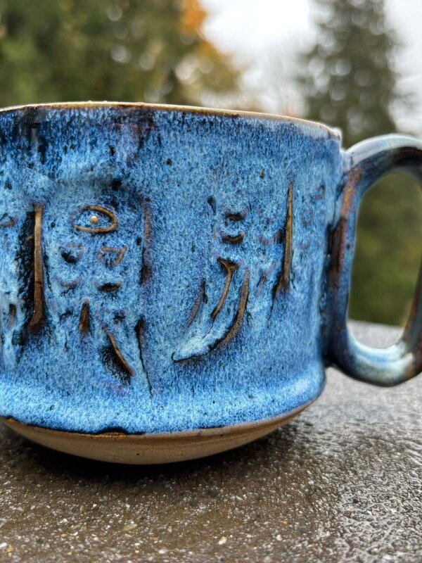 Hand Made Pottery by Cynthia Robinson - Eagle wing Mug