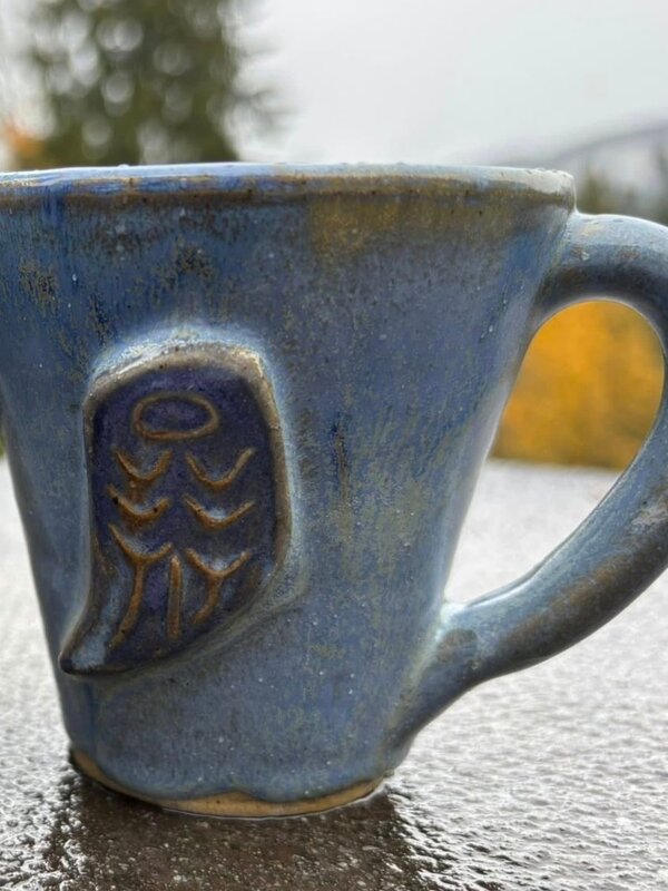 Pottery by Cynthia Robinson - Small Eagle Feathers Mug