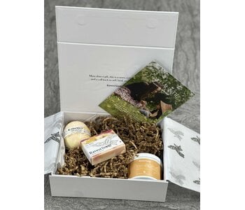 Call Aunty Luxury Artisan Gift Box by Raven Song Soap