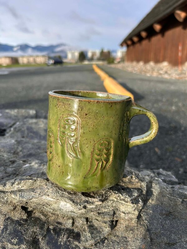 Pottery by Cynthia Robinson - 14 oz Eagle Wing Mug