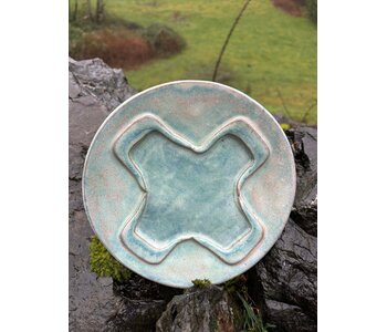 Pottery by Cynthia Robinson - Footed 6" plate