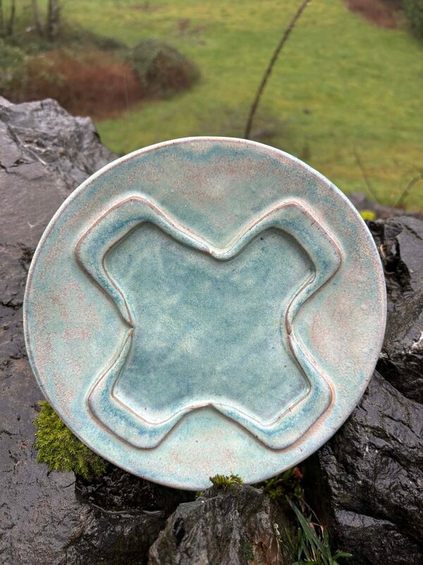 Pottery by Cynthia Robinson - Footed 6" plate