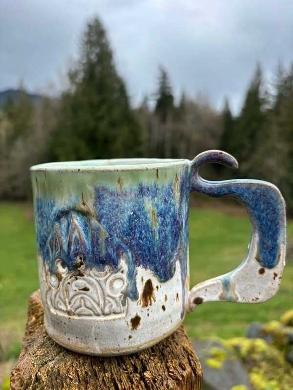 Pottery by Cynthia Robinson - 14 oz Mug with Bear Paw stamp