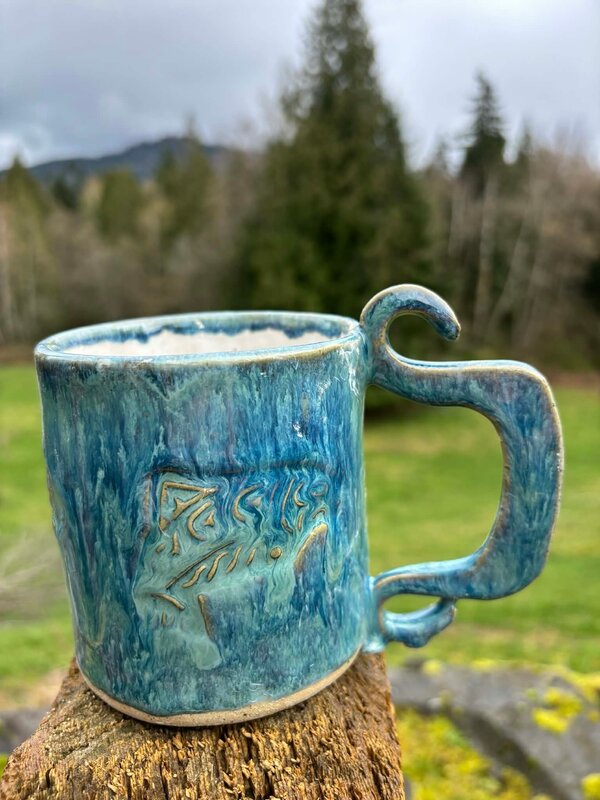 Pottery by Cynthia Robinson - 14 oz Mug with Bear Paw stamp blue