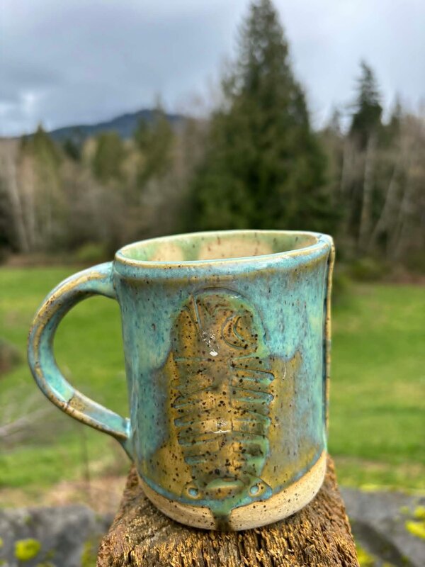 Pottery by Cynthia Robinson - 14 oz Mug with Salmon Bones stamp blue/white