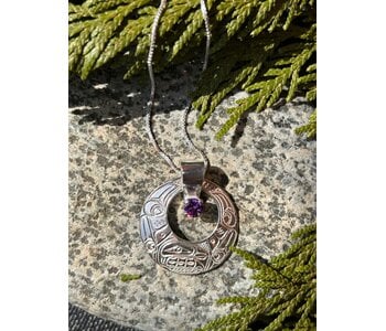 Eclipse Orca Pendant with 5mm Purple Gem by Richard Lang