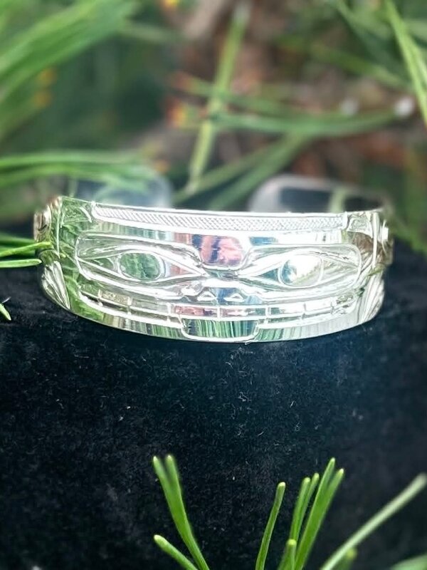 Hand Carved Silver 3/4" Bracelet Bear Design by Ivan Thomas
