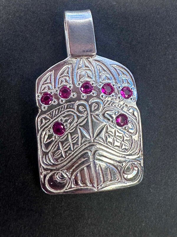 Hand Carved Bear Pendant  with lab created Rubies by Richii's Arts