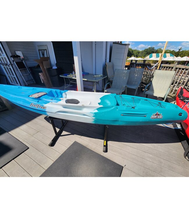 Feel Free Used Juntos