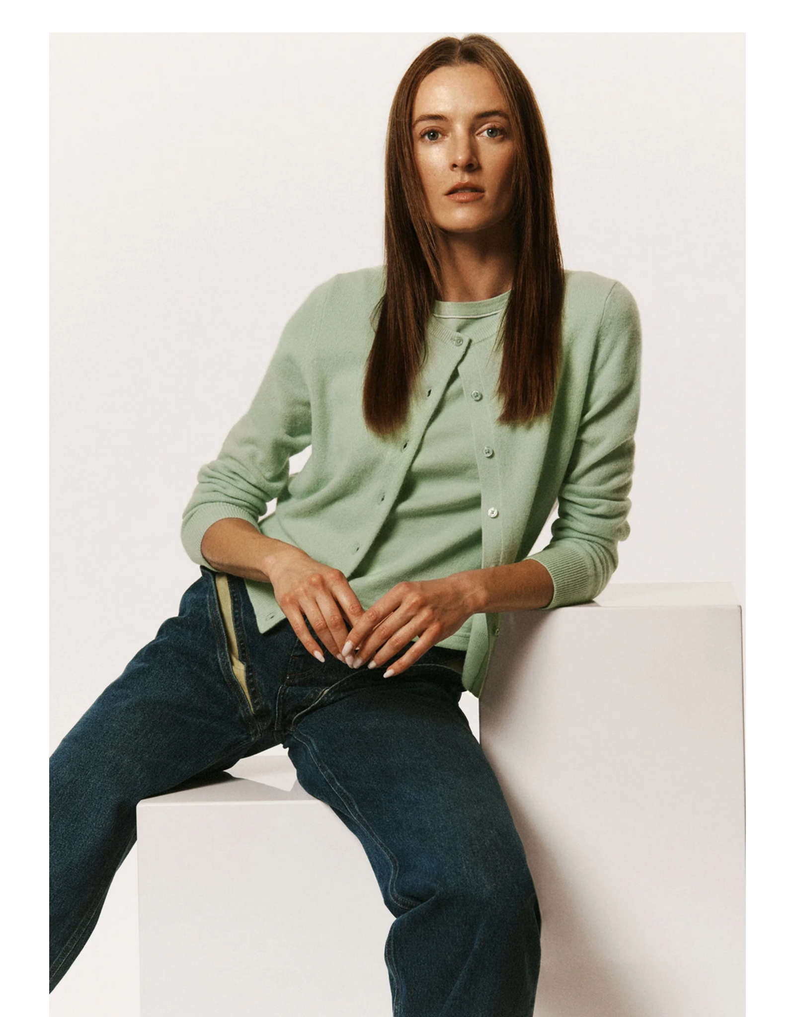 WHITE & WARREN W&W:: CASHMERE CREWNECK CARDIGAN