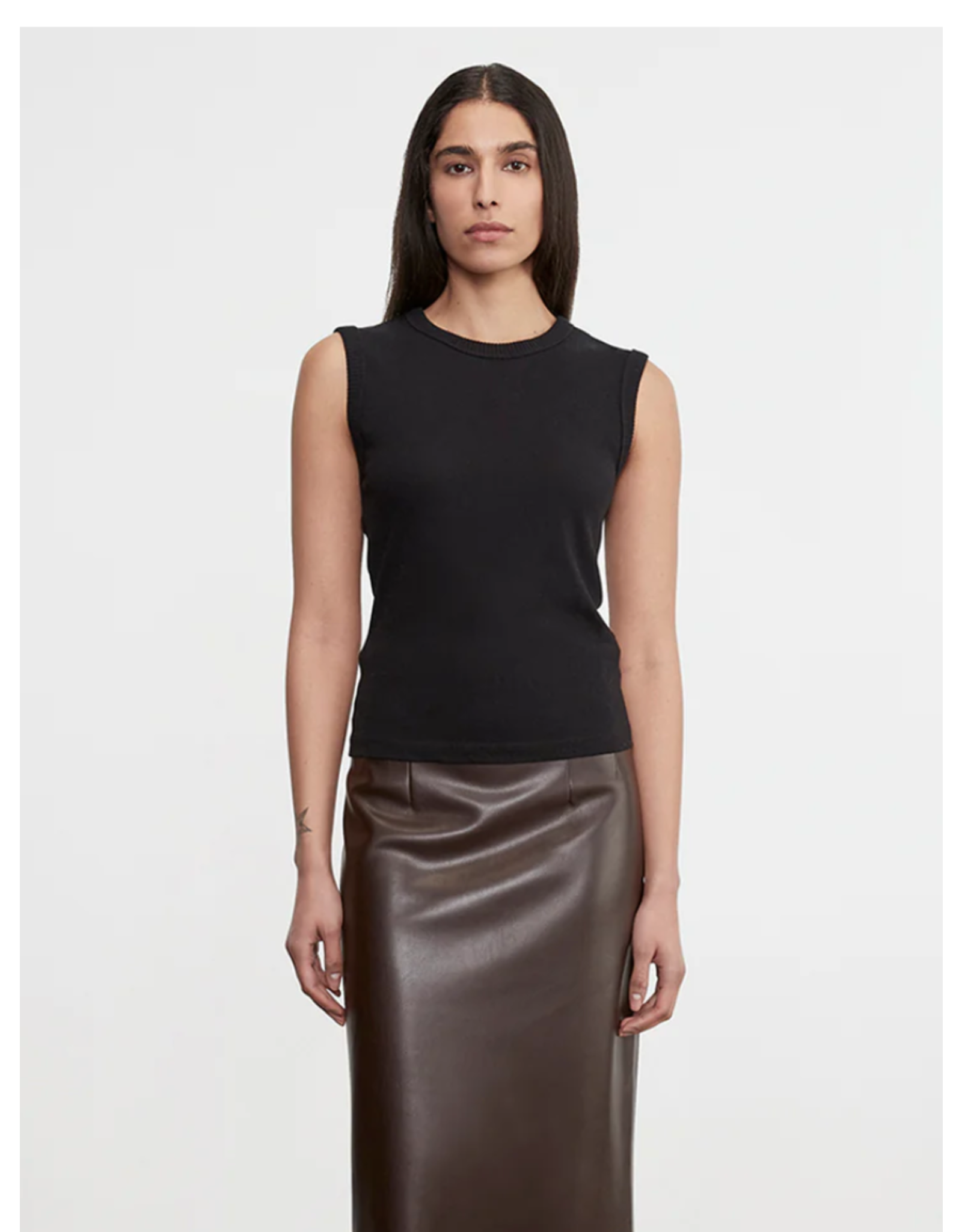 ENZA COSTA ENZA COSTA:: CASHMERE NEW CLASSIC SLEEVELESS CREW